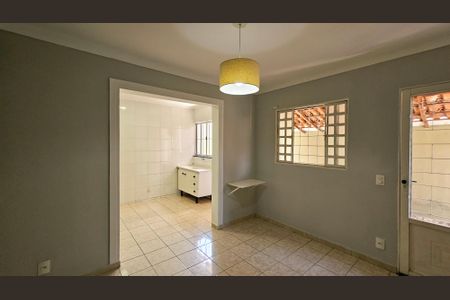 Casa para alugar com 2 quartos, 120m² em Parque Residencial Almerinda Chaves, Jundiaí