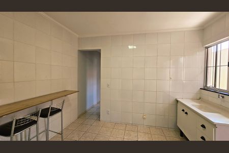 Casa para alugar com 2 quartos, 120m² em Parque Residencial Almerinda Chaves, Jundiaí