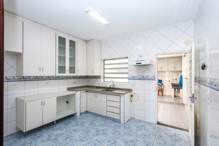 Casa para alugar com 101m², 2 quartos e 2 vagasCozinha