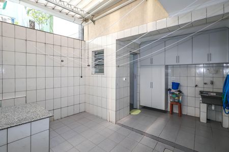 Casa para alugar com 101m², 2 quartos e 2 vagasÁrea de Serviço