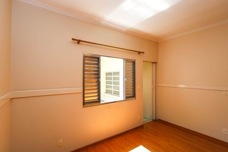 Casa para alugar com 101m², 2 quartos e 2 vagasQuarto 1