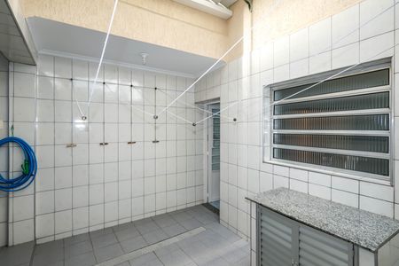 Casa para alugar com 101m², 2 quartos e 2 vagasÁrea de Serviço