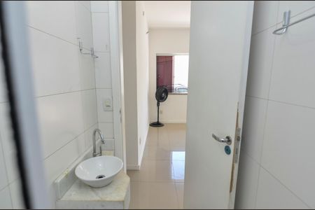 Casa de condomínio para alugar com 68m², 2 quartos e 1 vaga Casa de condomínio para alugar com 68m², 2 quartos e 1 vagaBanheiro 2