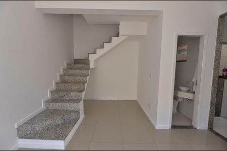 Casa de condomínio para alugar com 68m², 2 quartos e 1 vaga Casa de condomínio para alugar com 68m², 2 quartos e 1 vagaSala