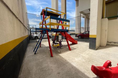 Apartamento à venda com 51m², 2 quartos e 1 vaga Apartamento à venda com 51m², 2 quartos e 1 vagaPlayground