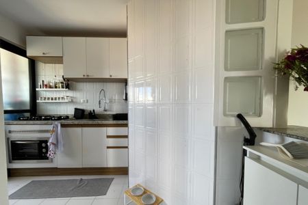 Apartamento à venda com 51m², 2 quartos e 1 vaga Apartamento à venda com 51m², 2 quartos e 1 vagaCozinha - Armários