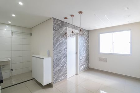 Sala/Cozinha/Área de Serviço  de apartamento para alugar com 2 quartos, 35m² em São Miguel, São Paulo