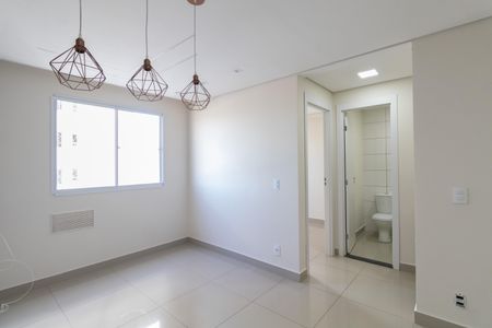 Apartamento para alugar com 35m², 2 quartos e sem vaga Apartamento para alugar com 35m², 2 quartos e sem vagaSala/Cozinha/Área de Serviço
