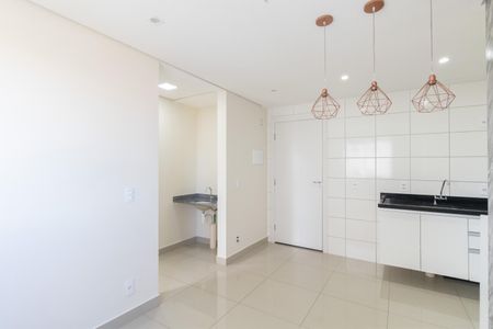 Apartamento para alugar com 35m², 2 quartos e sem vaga Apartamento para alugar com 35m², 2 quartos e sem vagaSala/Cozinha/Área de Serviço