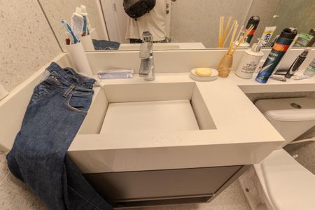 Apartamento à venda com 42m², 2 quartos e sem vaga Apartamento à venda com 42m², 2 quartos e sem vagaBanheiro