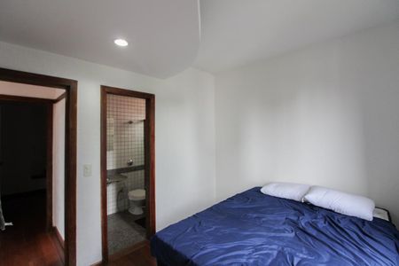 Apartamento para alugar com 180m², 3 quartos e 1 vagaSuíte