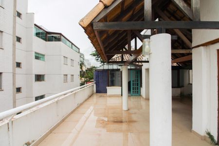 Apartamento para alugar com 180m², 3 quartos e 1 vagaCobertura