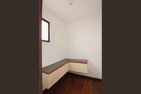 Apartamento para alugar com 180m², 3 quartos e 1 vagaQuarto de Serviço