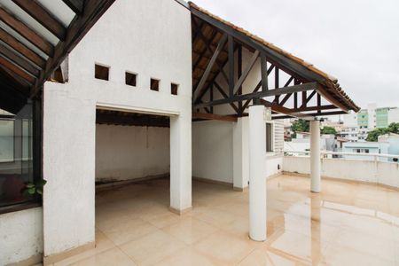 Apartamento para alugar com 180m², 3 quartos e 1 vagaCobertura