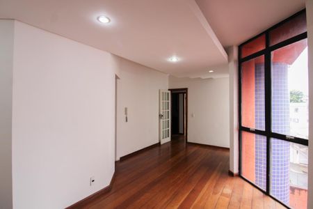 Sala de apartamento para alugar com 3 quartos, 180m² em Dona Clara, Belo Horizonte