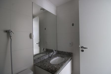 Apartamento para alugar com 84m², 2 quartos e 1 vagaBanheiro da suíte