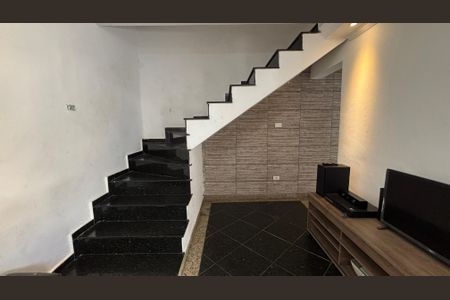 Casa para alugar com 116m², 2 quartos e 4 vagasSala