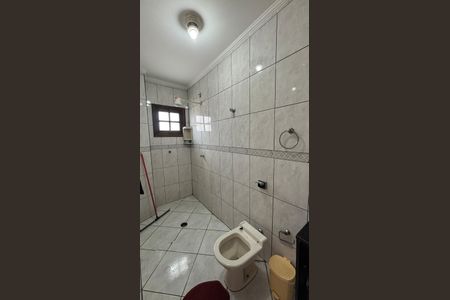 Casa para alugar com 116m², 2 quartos e 4 vagasBanheiro da Suíte 1