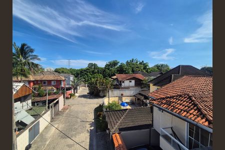 Casa de condomínio à venda com 180m², 3 quartos e 1 vagaVista 