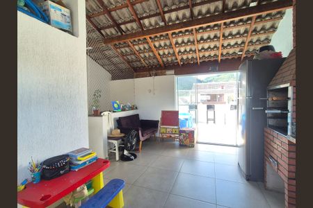 Casa de condomínio à venda com 180m², 3 quartos e 1 vagaVaranda gourmet 