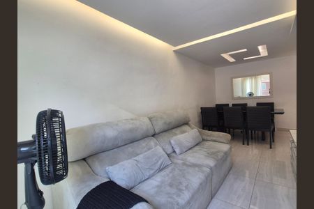 Sala  de casa de condomínio à venda com 3 quartos, 180m² em Vargem Pequena, Rio de Janeiro