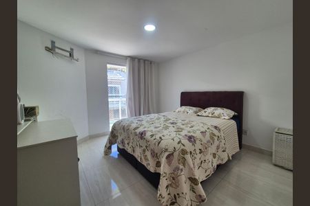 Casa de condomínio à venda com 180m², 3 quartos e 1 vagaSuíte 