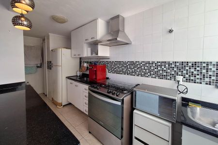 Apartamento à venda com 60m², 2 quartos e 1 vaga Apartamento à venda com 60m², 2 quartos e 1 vagaCozinha