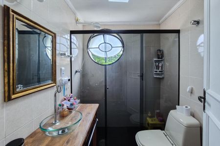 Apartamento à venda com 107m², 3 quartos e 1 vaga Apartamento à venda com 107m², 3 quartos e 1 vagaBanheiro da Suíte