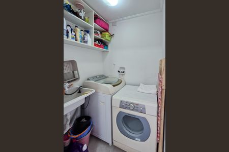 Apartamento à venda com 107m², 3 quartos e 1 vaga Apartamento à venda com 107m², 3 quartos e 1 vagaÁrea de Serviço