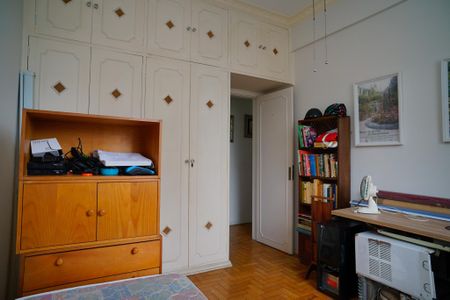 Quarto 1 de apartamento para alugar com 3 quartos, 125m² em Icaraí, Niterói