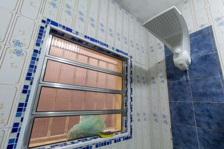 Casa para alugar com 80m², 4 quartos e 2 vagas Casa para alugar com 80m², 4 quartos e 2 vagasBanheiro