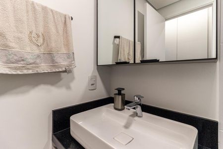 Apartamento à venda com 68m², 2 quartos e 1 vagaBanheiro Social