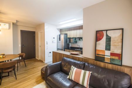 Sala  de apartamento para alugar com 1 quarto, 52m² em Alphaville Industrial, Barueri