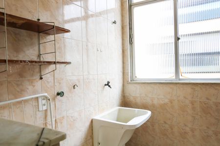 Apartamento para alugar com 65m², 3 quartos e 1 vagaÁrea de Serviço