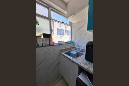 Apartamento à venda com 110m², 2 quartos e 1 vagaÁrea de Serviço