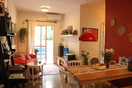 Sala de apartamento à venda com 2 quartos, 104m² em Vila Romana, São Paulo