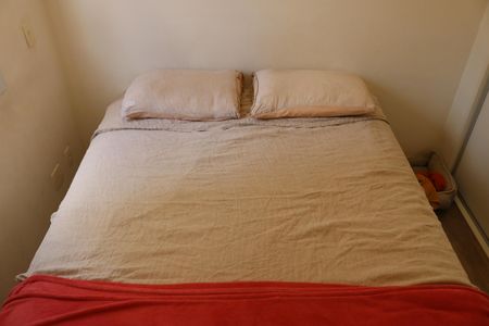 Apartamento à venda com 104m², 2 quartos e 2 vagasQuarto 2