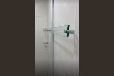 Banheiro de apartamento para alugar com 2 quartos, 33m² em Jardim Celeste, São Paulo