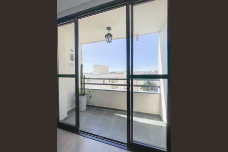 Sacada de apartamento para alugar com 3 quartos, 65m² em Jaguaribe, Osasco