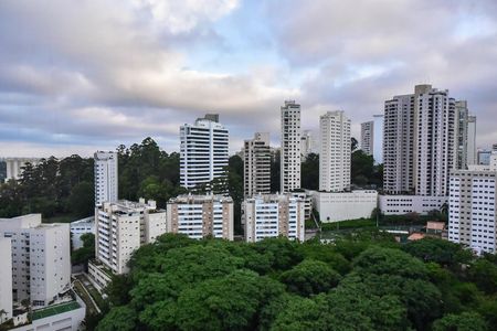 Apartamento à venda com 141m², 3 quartos e 2 vagasVista da Suíte 2
