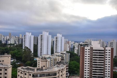 Apartamento à venda com 141m², 3 quartos e 2 vagasVista da Suíte 1