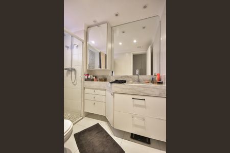 Apartamento à venda com 141m², 3 quartos e 2 vagasBanheiro Suíte 1