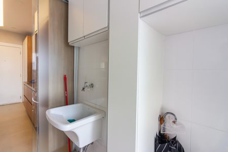 Apartamento à venda com 87m², 2 quartos e 2 vagasÁrea de Serviço 