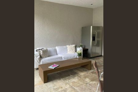 Casa à venda com 4 quartos, 350m² em Bela Aliança, São Paulo