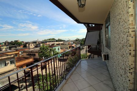 Apartamento à venda com 90m², 3 quartos e 1 vagaVaranda