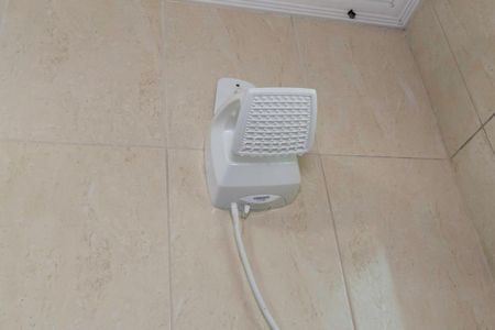 Casa para alugar com 410m², 4 quartos e 2 vagasBanheiro social 