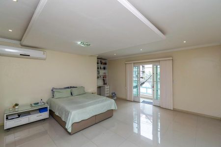 Casa para alugar com 410m², 4 quartos e 2 vagasSuíte