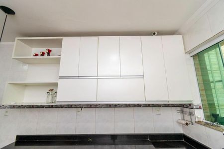 Casa para alugar com 410m², 4 quartos e 2 vagasCozinha - Armários