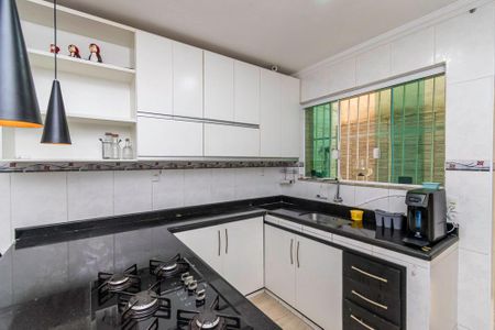 Casa para alugar com 410m², 4 quartos e 2 vagasCozinha