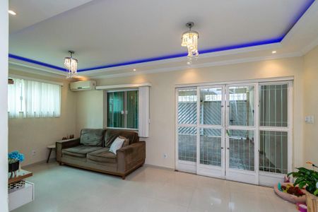 Casa para alugar com 410m², 4 quartos e 2 vagasSala